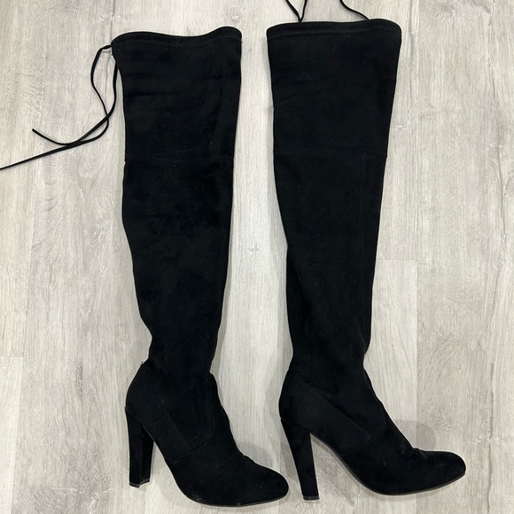 Steve Madden Shoes - Women’s Steve Madden over the knee Faux Suede Boots